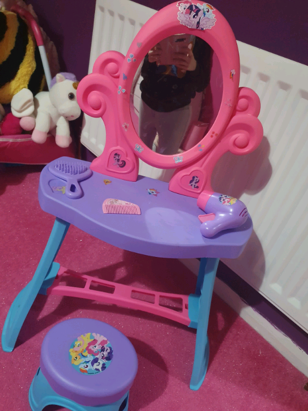 my little pony vanity table